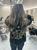 キング 心斎橋店(K!ng) ハイライトカラーミルクティーベージュレイヤーカットオルチャン