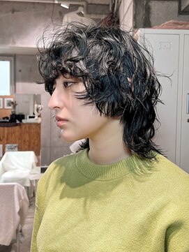 ライラ(Lyla) guest hair  おしゃれ女子ウェービーマッシュウルフ