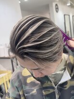 イリ 梅田(ili)&nbsp;メリハリホワイトバレイヤージュ