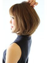 レウナ 外苑前(Reuna)&nbsp;大人可愛くひし形ボブ　耳かけニュアンスボブ