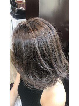 シード(Syead) ミルクティーベージュ×ボブヘア