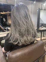 アルカナ 明治神宮前原宿(ARCANA)&nbsp;エアタッチバレイヤージュ　レイヤーカット　ミディアムレイヤー