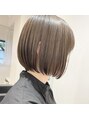 アビー(ABBEY) 耳にかけてもボテっとしない、柔らかいボブスタイルに。