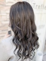 トレフル 東岸和田店(Trefle)&nbsp;20代30代大人可愛いハイライト♪オリーブグレージュパーマ