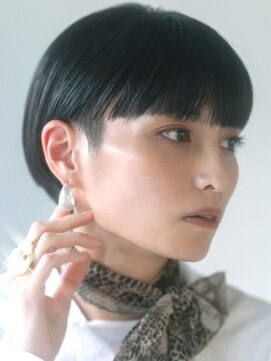 エミュ 表参道 青山(emu) 【emu井上信洋】インナーカットで大人モードマッシュ【エミュ】