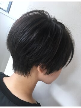 美容室イサ 伏見店(ISA) 耳だしショート