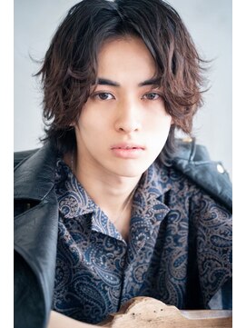 アルテ(ARTE) 【ARTE表参道/青山】アップバング×黒髪×ツイスパ