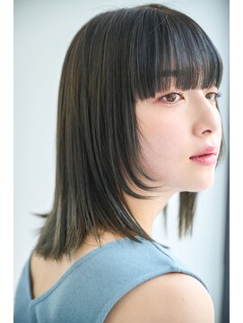 リトル 新宿(little) 顔まわりデザイン:ぱっつん姫カット