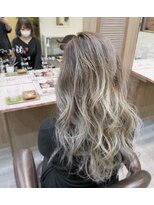 グラムアッシュ(GLAM ASH) 外国人風バレイヤージュ