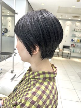 レンジシキチジョウジ (RENJISHI KICHIJOJI) 丸さがあるスタイリッシュショート