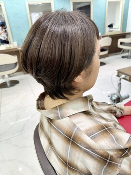 アッシュ 下北沢店(Ash) リュクスカラーのくびれショート