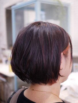 シュシュ(Chou Chou) イヤリングカラー+ボブスタイル