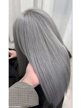 メゾン 心斎橋店(Maison) ホワイトシルバー/ブリーチ2回/心斎橋