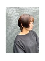 ヘアアンドビューティー クローバー(Hair&Beauty Clover) 前下がりショート