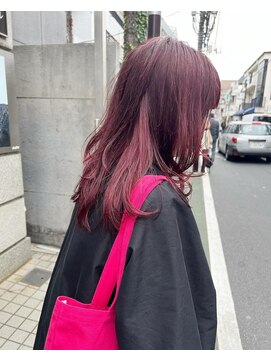 エレノア 藤沢(Eleanor) 【ピンクカラー×レイヤーカット】