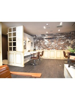 西海岸風のアンティークカフェの店内◇忙しい日々を忘れられる空間で、あなただけの特別なタイムをご提供♪