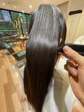 12月　  「翌朝のスタイリングゼロ。時短ストレート」