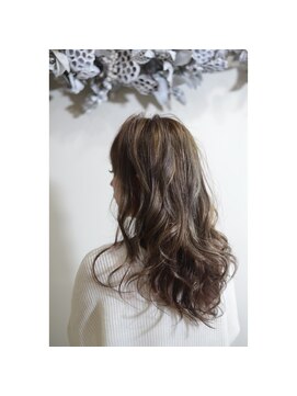 ケイカ(Keica) ハイアンドロウ