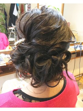 キキ 美容室(KIKI) kikiアップアレンジ★