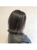 外ハネアッシュグレー
