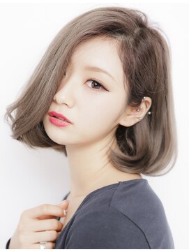 カラーリゾートAi 葛西店 前下がりボブ