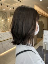 ベルバイヘアスイッチ(by hairswitch)&nbsp;縮毛矯正でまとまるロブスタイル