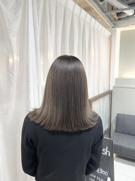 ユーリ(juli) まろやかベージュ