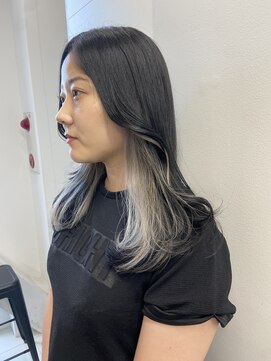 アライブ キチジョウジ(ALIVE Kichijoji) ALIVE Kichijoji /　イヤリングカラー×ホワイト