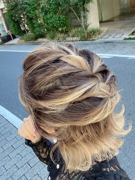 バポス ヘアサロン (BAPOS Hair Salon) 外ハネ編み込み