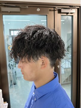 コワファーストナガサキシャンプーボーイ(COIFF1RST NAGASAKI SHAMPOO BOY) 波巻きパーマ　長崎