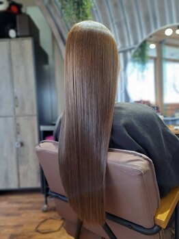 バオバブ(BAOBAB)の写真/【HPB AWARD 2025 BEST SALON注目サロン選出】真直ぐ過ぎないナチュラルストレートを実現.毛先まで潤う髪へ