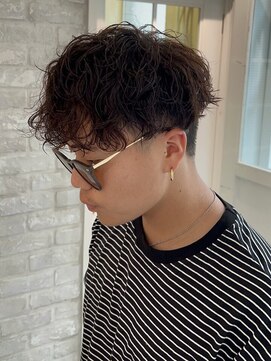 シャッター(Shutter) ツイスパ波巻きマッシュ