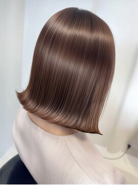 トーン(TONE) ピンクブラウン/外ハネボブ