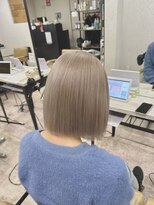 プライズ 成増店(prize)&nbsp;ミルクティーベージュグレージュハイトーンダブルカラーボブ成増