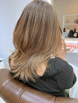 アン ビジュ(un bijou)&nbsp;大人レイヤー×控えめバレイヤージュ