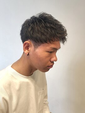 ニアウ 伊勢崎連取店(Niau) 刈り上げショートアップバングソフトスパイラルパーマ