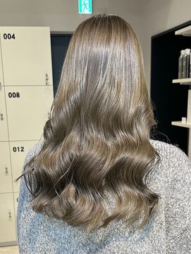 ディーエックス スリー(Dxxxx III) ブリーチなし　オリーブベージュ　KURO