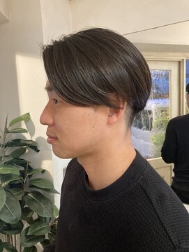 アミュレ(Amule) メンズセンターパート刈り上げ艶感簡単スタイリング下北沢世田谷