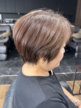 ハピネス クローバー 八木店(Happiness CLOVER) くびれショート　白髪ぼかし　アッシュブラウン30代40代50代60代