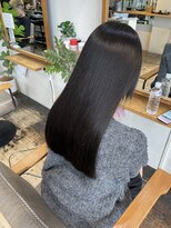 ヨンセンチメートルヒロサカ(4cm HIROSAKA)&nbsp;髪質育成縮毛矯正