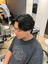 オゼル(OZEL)&nbsp;【センターパートマッシュ】抜け感×色気を纏う上品メンズカット