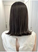 ココアグレージュチャコールグレーブリーチなしミディアムボブ