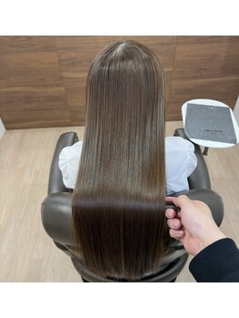 ランプ 泉中央(Lamp)の写真/《泉中央》厳選されたトリートメントでダメージケアが可能◎髪のパサつきも改善でうるおいのある美髪に☆