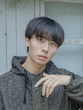 シンシ(Cinci) 王道の黒髪マッシュ