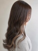 エル セルカ 高田馬場(el CERCA) ブリーチなしイルミナカラー透明感グレージュ×イヤリングカラー