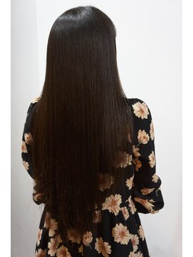 トレイス デュ ラパン(traces du lapin) ☆ツヤさらストレートロング☆