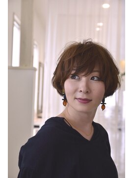 アドラーブル 万代店 (adorable) 大人のエアリーショート