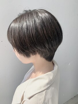 シュリット(schritt) ダークアッシュ×マッシュショート Luna