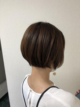 ルアナ ヘア アンド トリートメント(Luana) 前下がりショートボブ☆