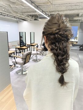 ルーチェヘアー 結婚式×編み下ろし　パーティにも◎